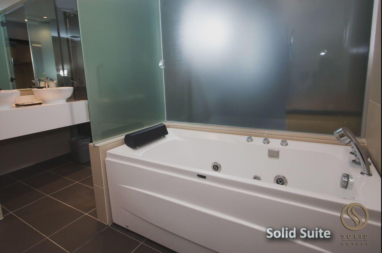 Solid Hotels Johor Bahru Ngoại thất bức ảnh