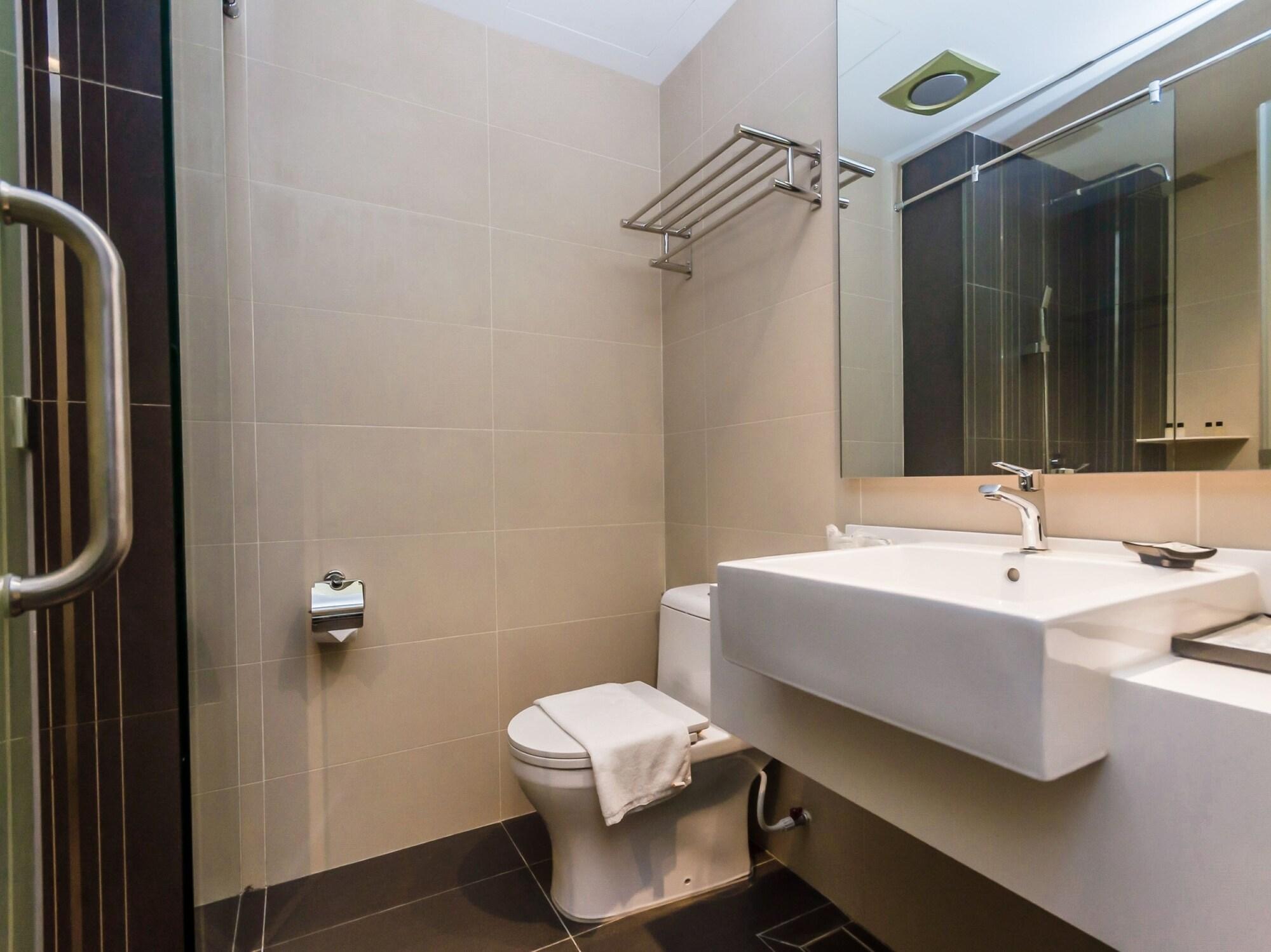 Solid Hotels Johor Bahru Ngoại thất bức ảnh
