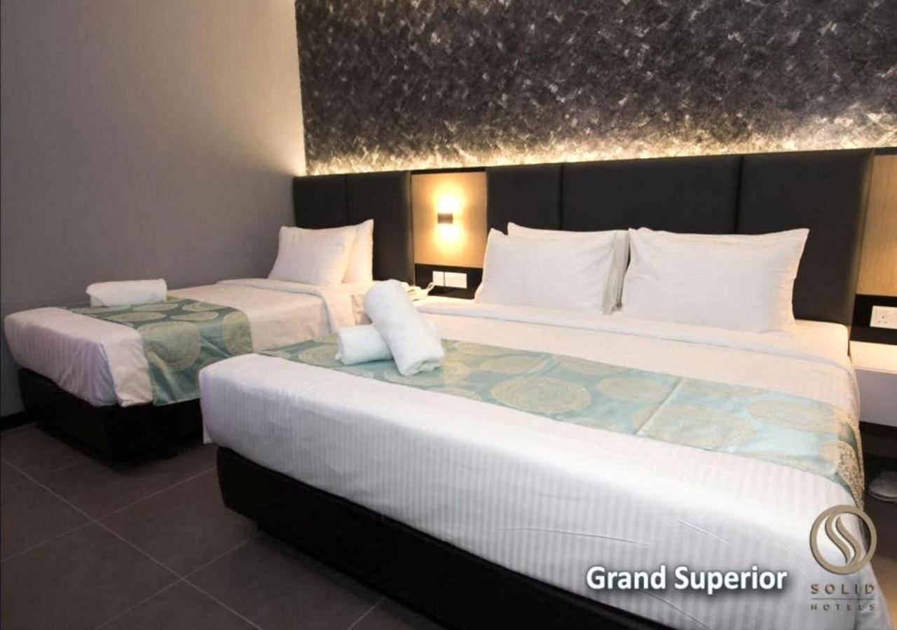 Solid Hotels Johor Bahru Ngoại thất bức ảnh