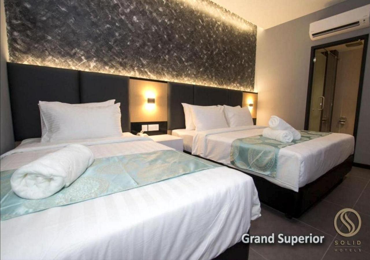 Solid Hotels Johor Bahru Ngoại thất bức ảnh