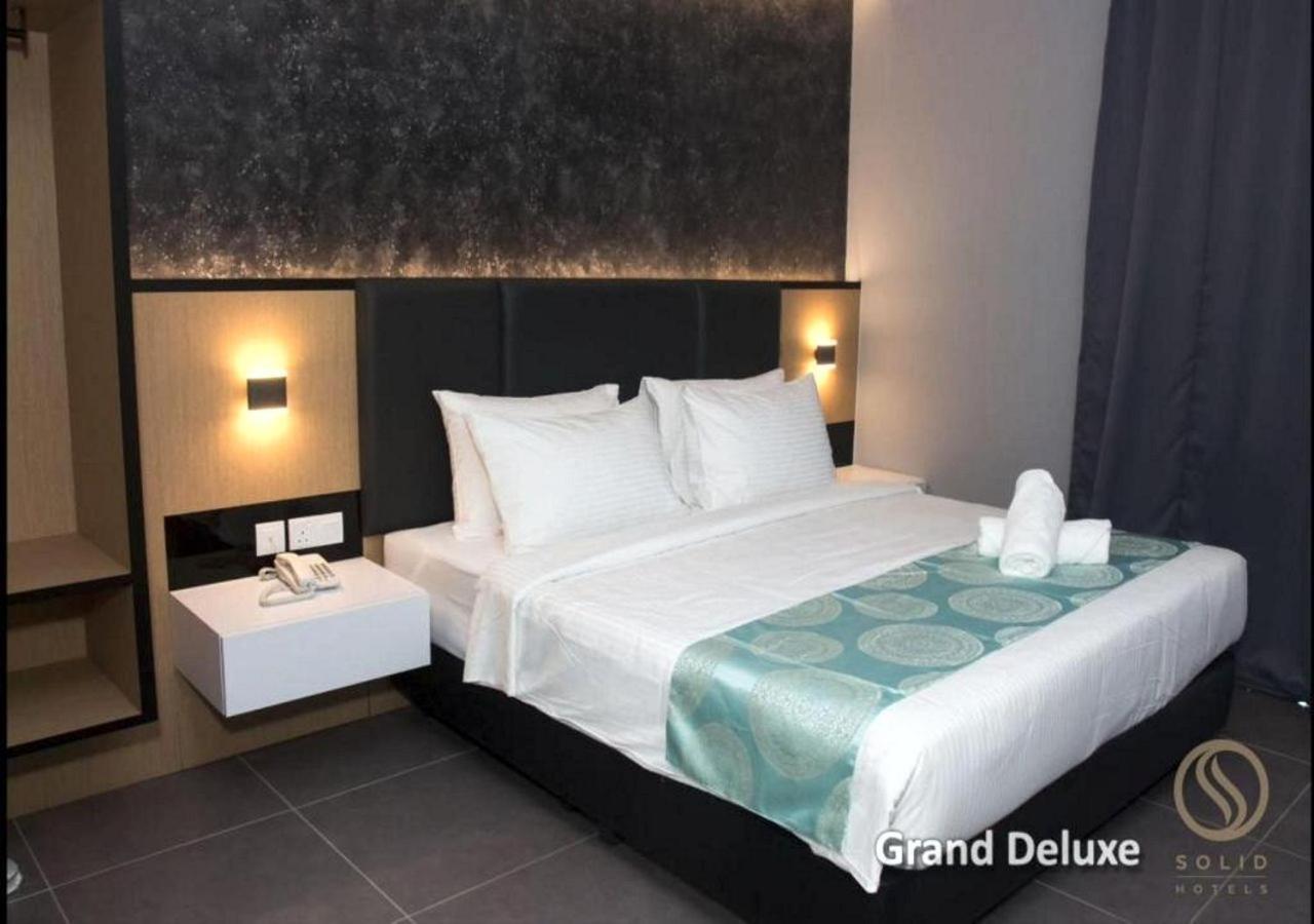 Solid Hotels Johor Bahru Ngoại thất bức ảnh
